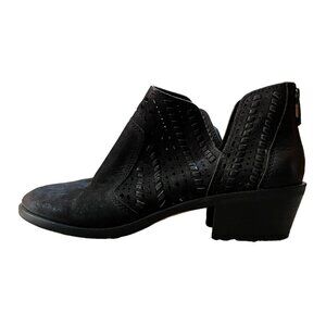Vince Camuto Prasata Black Leather Ankle Boots Sz 8.5 Womens Woven Zip Side Blac